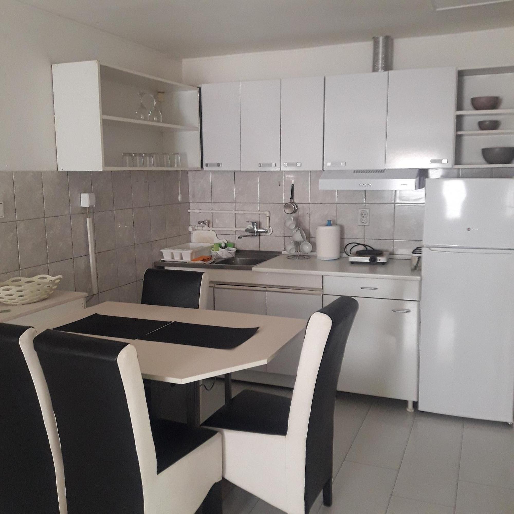 Apartmani Ниш Экстерьер фото